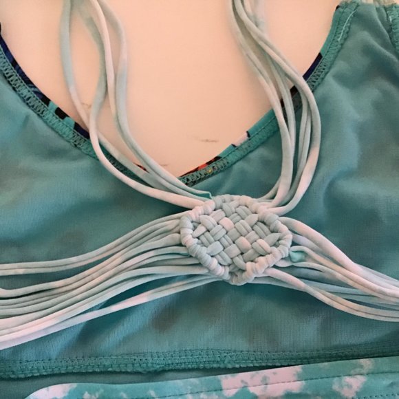 Girls Vigoss halter top/baiting suit top size 10/12 NWT - Picture 4 of 4